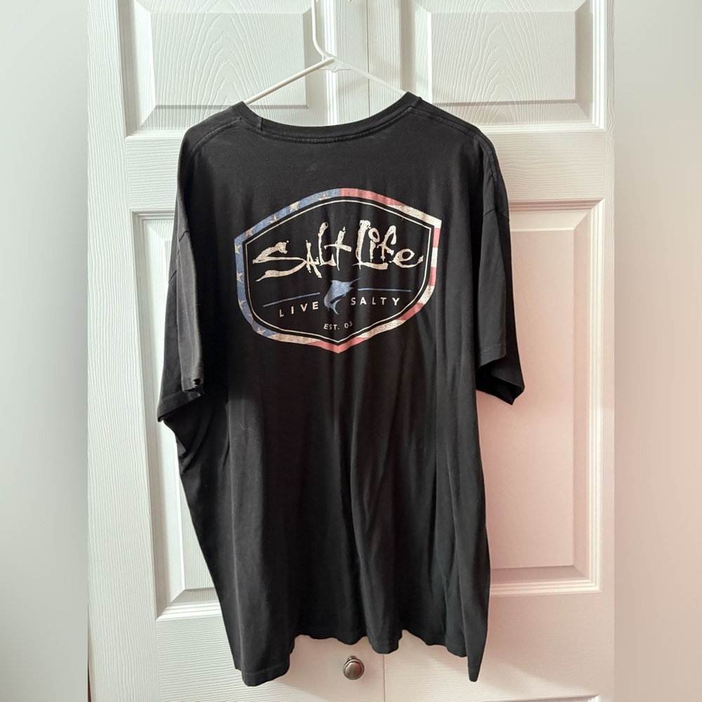 Salt Life Black Short Sleeve Tee Casual Comfort